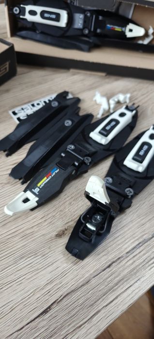 Wiązanie do nart biegowych Salomon SNS Pilot Carbon RS2
