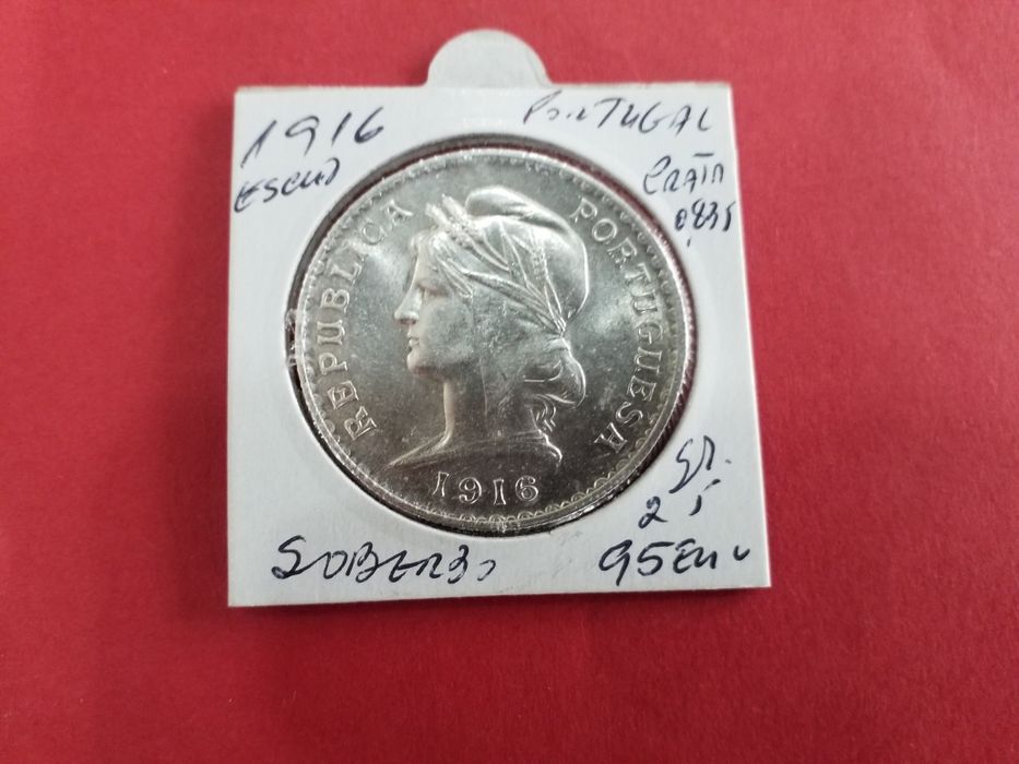 Moedas antigas em prata portuguesas.