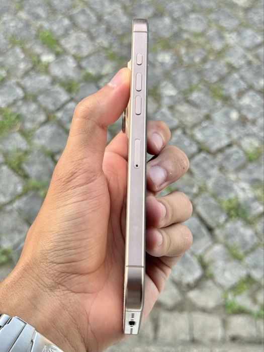 iPhone 16 Pro Max 256GB Desert C/Garantia