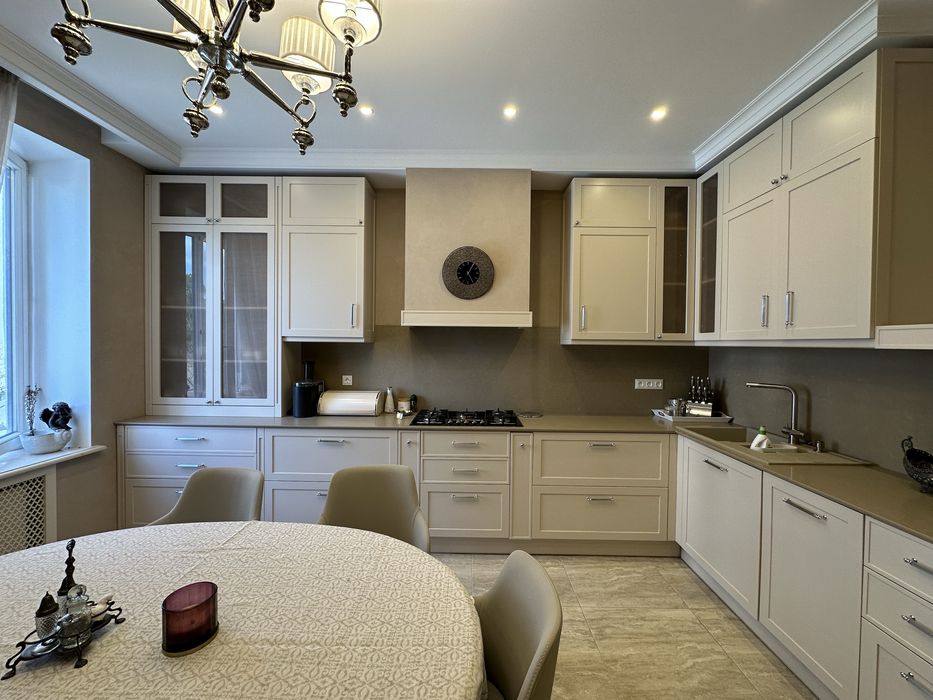 3-rooms apartment apartment by the address st. Kulikovo pole pl Oktyabrskoy revolyutsii pl (area 118 m²) - Atlanta.ua - photo 2