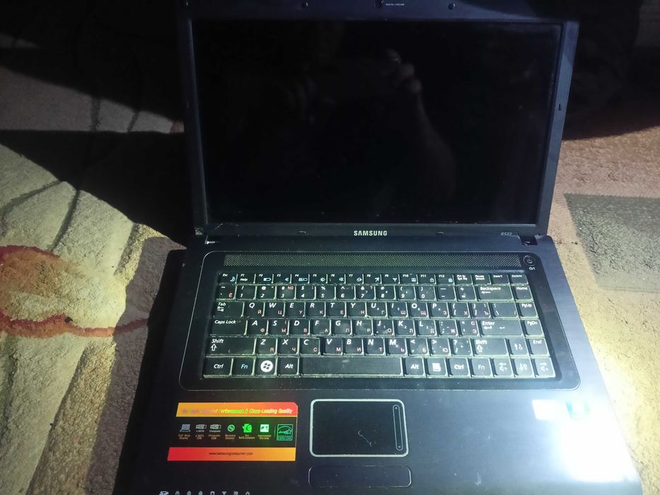 Ноутбук Samsung R522 рабочий под замену корпуса