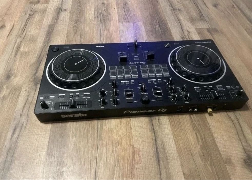 DDJ-REV1 Controladora