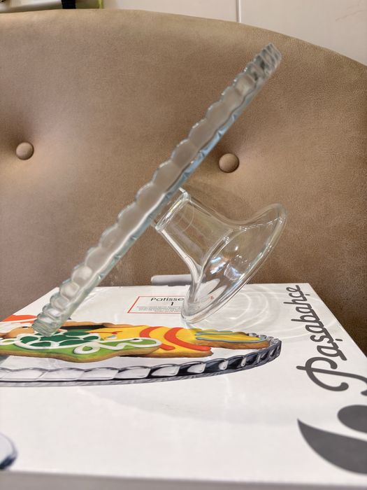 Стеклянная тортовница на ножке Pasabahce Patisserie