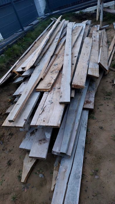 Deski szalunkowe, palety, pustaki zalewowe