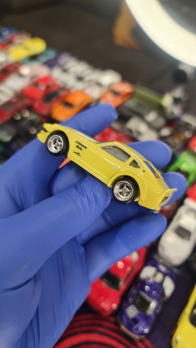 Hot WHEELS Nissan Premium - 2 - PACK