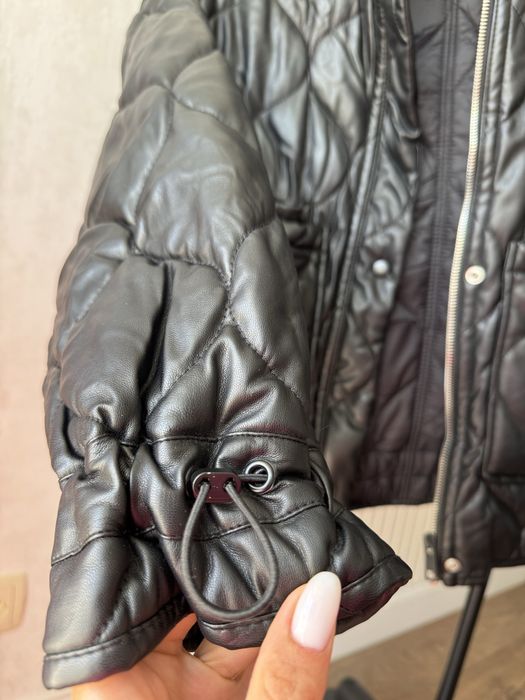 Шкіряна косуха zara (не тонка)