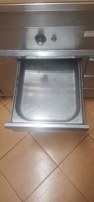 Duży bemar gastronomiczny z blachy nierdzewnej
