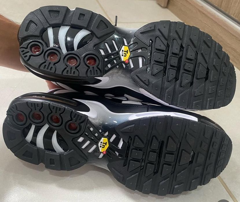Biale air max plus meskie nike TN cale biale obuwie sportowe sneakers