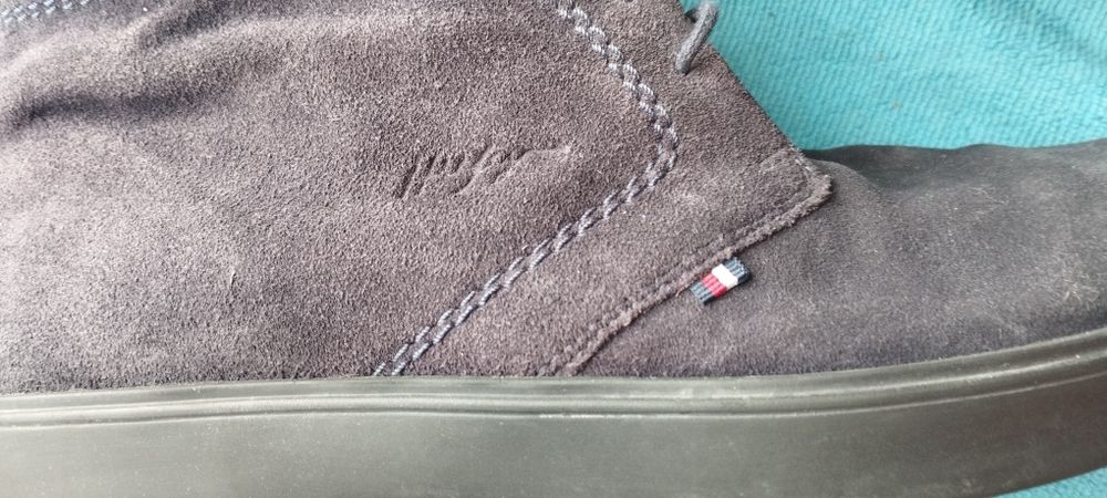 Buty męskie Tommy Hilfiger granatowe zamszowe rozmiar 43