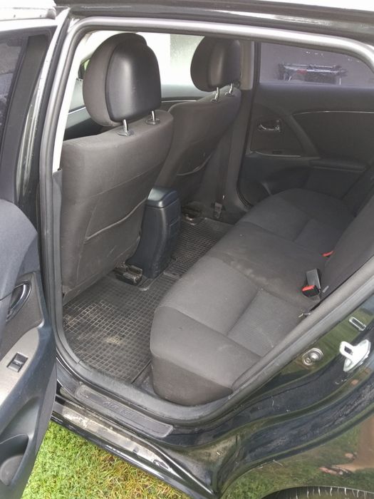Toyota Avensis t27