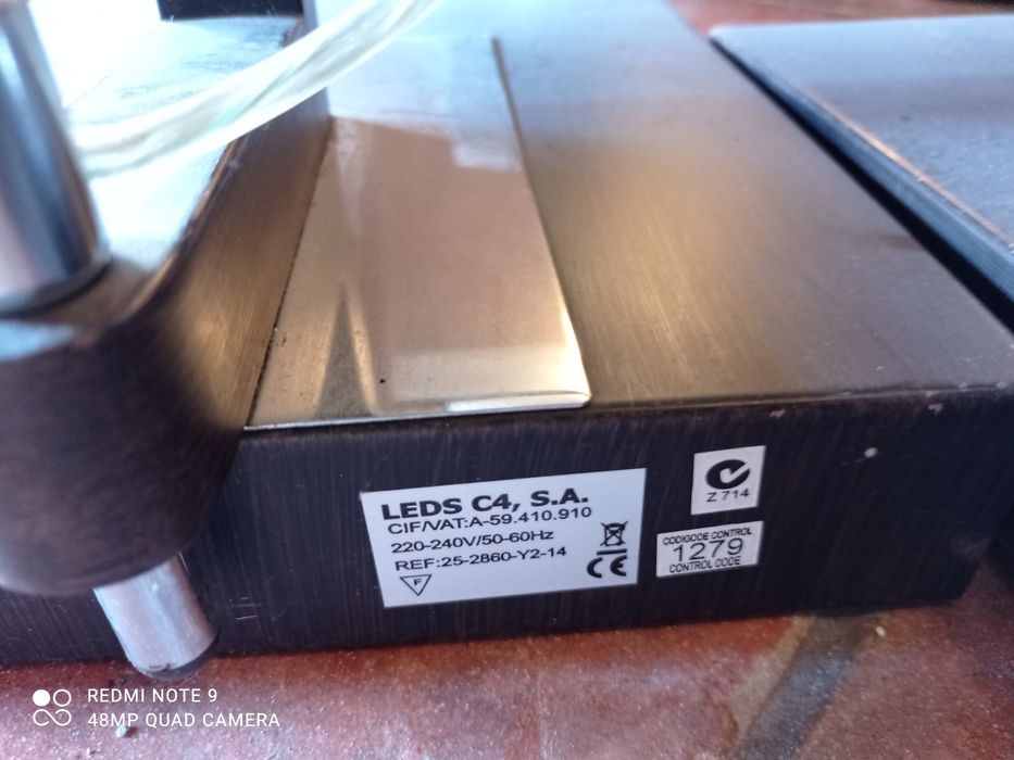 Lampa Podłogowa wolno stojąca LEDS C4 EXTEND (25-2860-Y2-05V1)