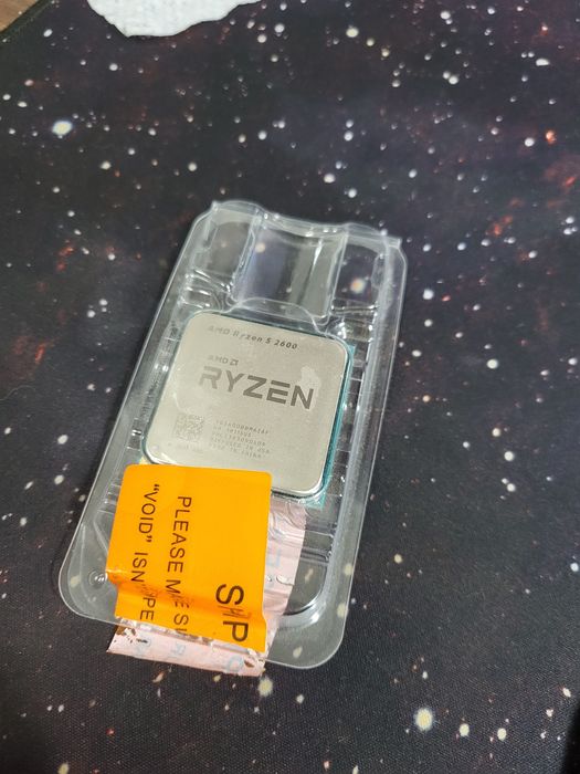 Процессор Ryzen 5 2600 AMD