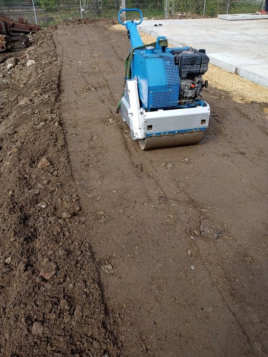 Wynajmę walec .Wibracja ,tani transport .Trawniki zagęszczarka ogrody