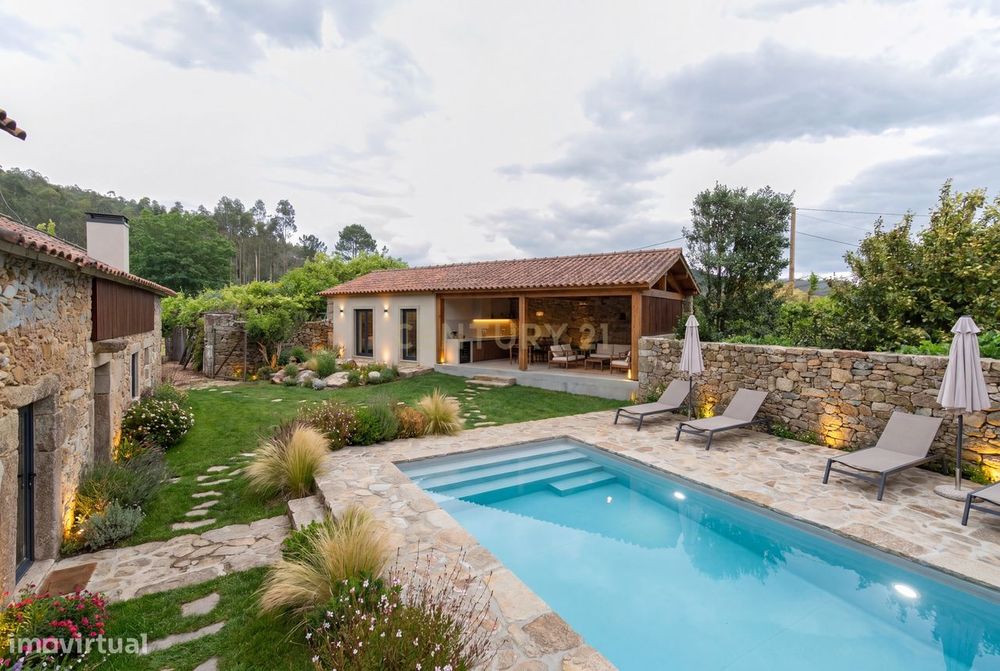 Casa para Recuperação em Escariz S. Martinho, Vila Verde