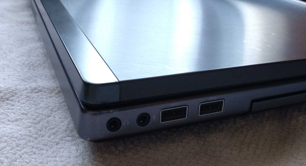 HP EliteBook Workstation 8560w 16GB RAM 250GB SSD Quadro K2200m i7