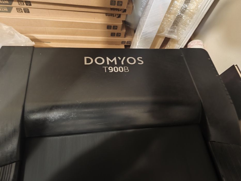 Passadeira  de corrida T900B , usada cinco vezes , como Nova