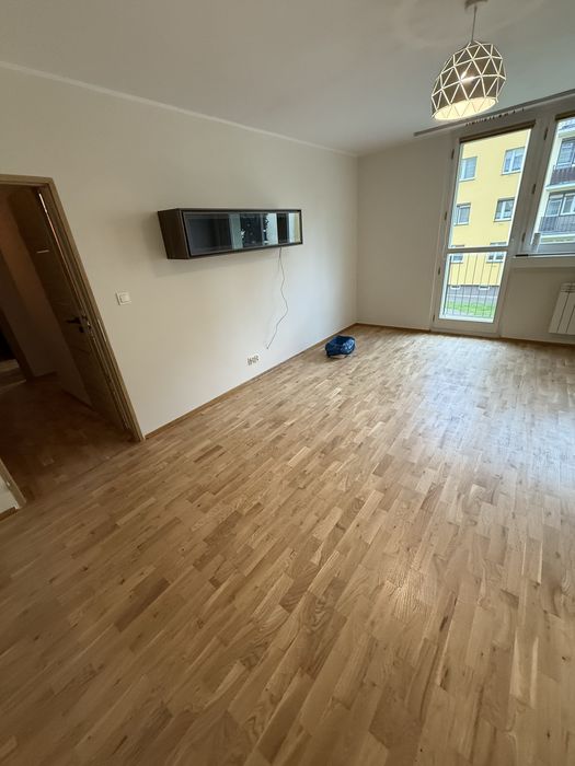 Cyklinowanie podłóg i schodów