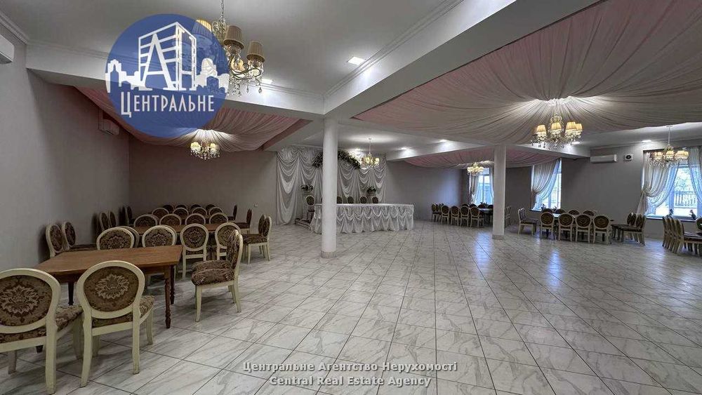 Продаж комерційного комплексу за 30 км від Чернівців