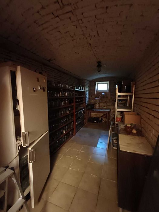 Продаж маєтку в парковій зоні