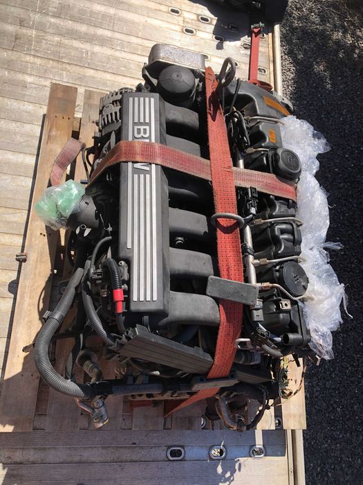 Silnik słupek Bmw E90 E91 lift 3.0i N53 N53B30A 150tyś