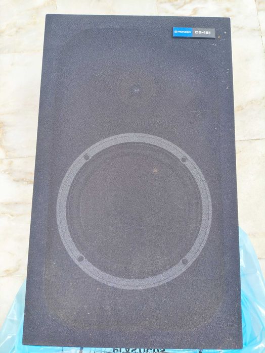 Coluna de som Pioneer antiga