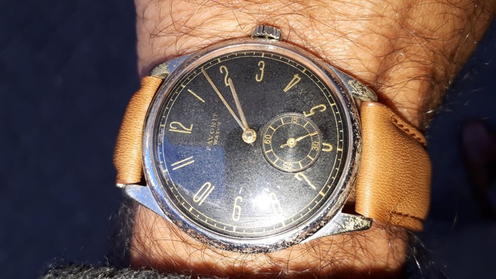 Relógio Antigo vintage Favorit Watch Swiss from 40's black dial