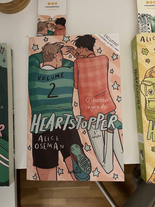 Heartstopper — Alice Oseman | Volumes 1, 2, 3 e 4
