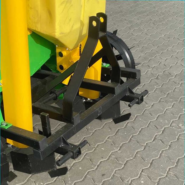 Картоплесаджалка навісна 2 рядна 60 см з БАЧКОМ на міндобриво, сажалка