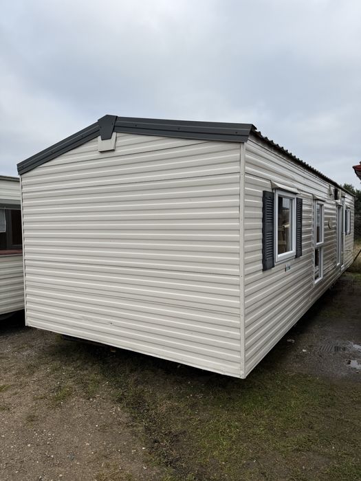 Domek holenderski/angielski Atlas 10m/3.1m, trzy sypialnie, transport