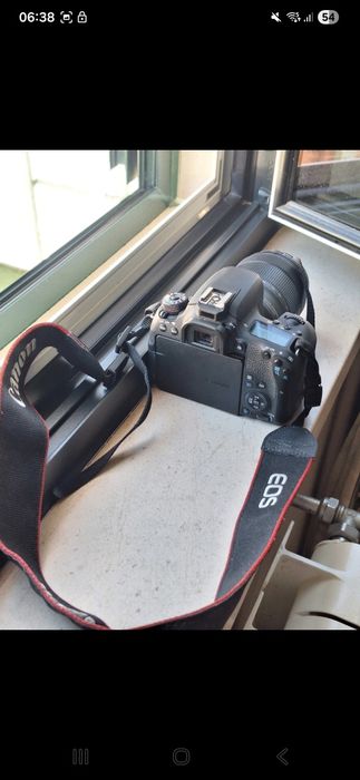 Canon 77d 18mm-135mm