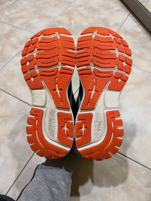 Brooks Ghost 14