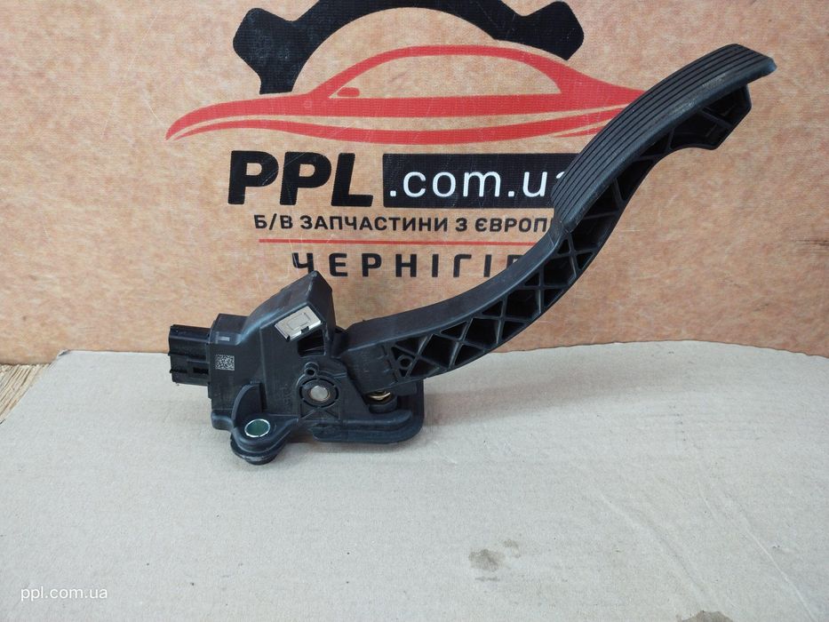 Mitsubishi Outlander III 2012-2022 педаль газа акселератора 1600A116