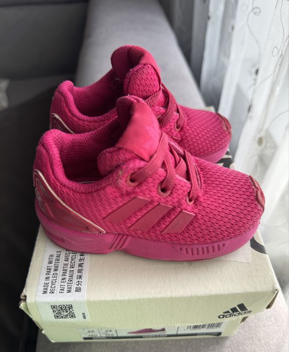 Кросівки для дівчинки adidas