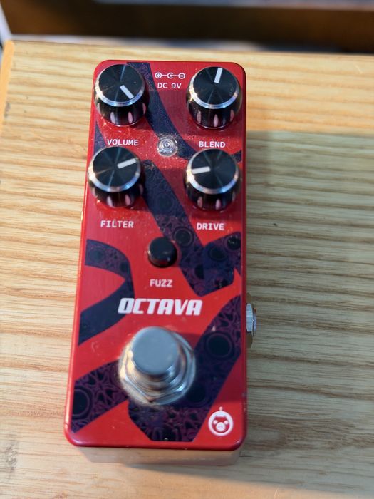 Pigtronix Octava Fuzz octave