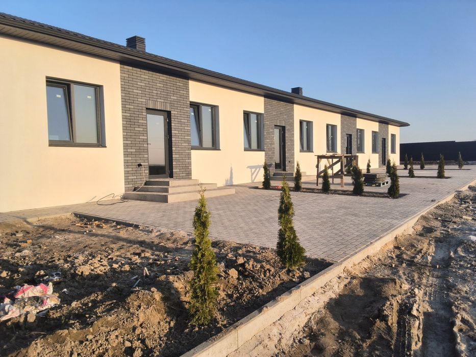 Продаж таунхаусів у Луцькому районі с. Струмівка за 50 000 $  | новобудова | тепла підлога