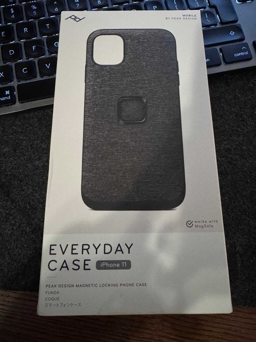 Pokrowiec peak design do Iphone 11 - NOWY