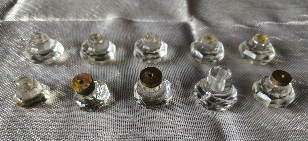 Lote de 10 Puxadores/Maçanetas em vidro antigos