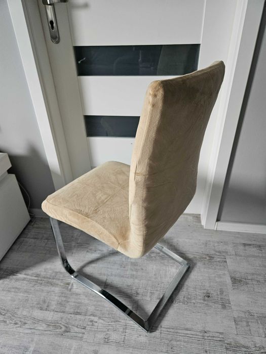 Pokrowce na krzesła miękkie welurowe beżowe 4 sztuki komplet