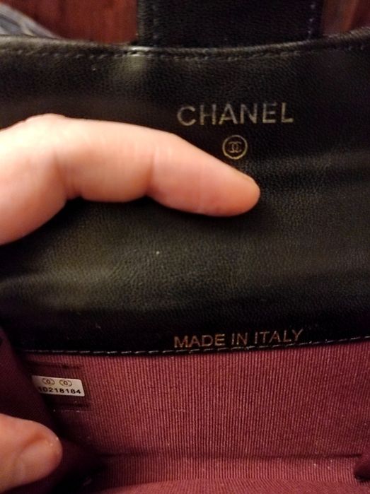 Кошелек Chanel — вместительный и роскошный аксессуар