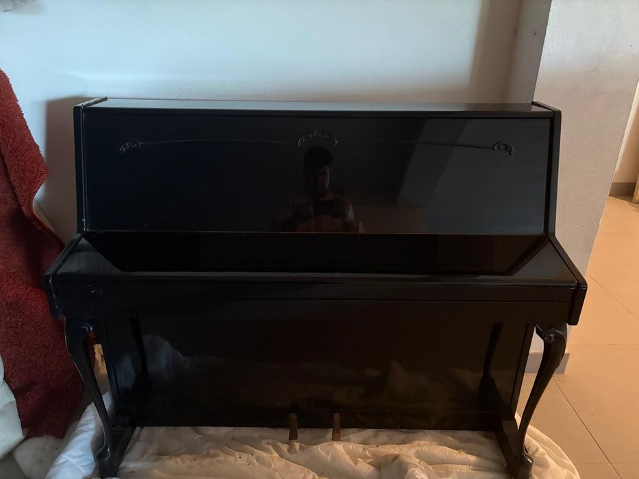 Piano Kemble 2 Pedais