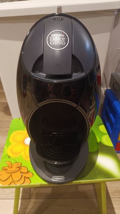 Кавоварка капсульна Delonghi nescafe dolce gusto