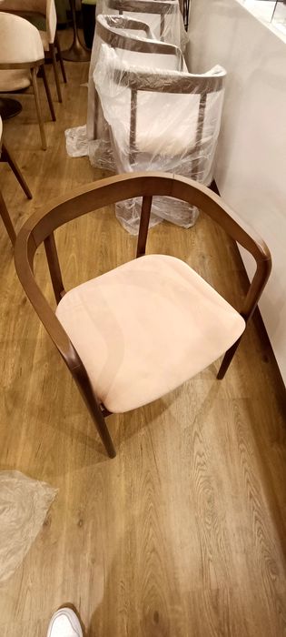 Cadeiras de Sala Fenabel by Aitor Garcia de Vicuna