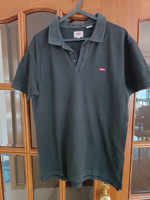 Polo Levis tamanho M