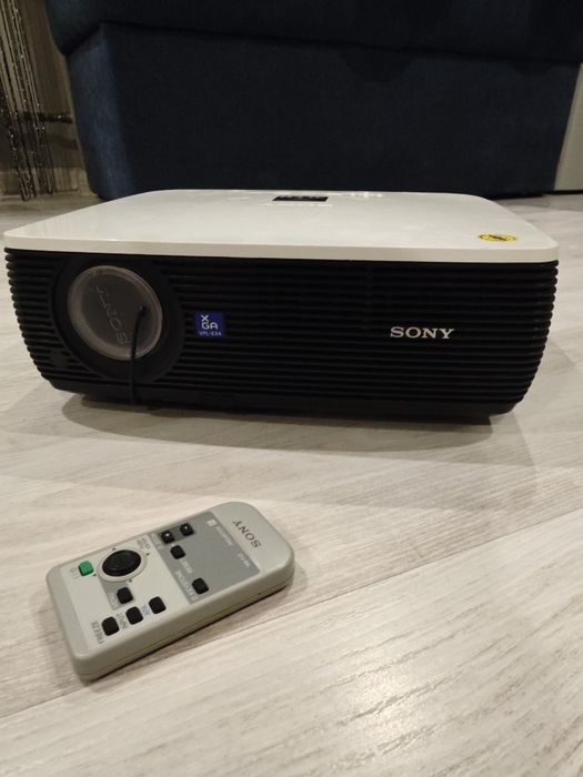 Sony VPL-EX4 projektor