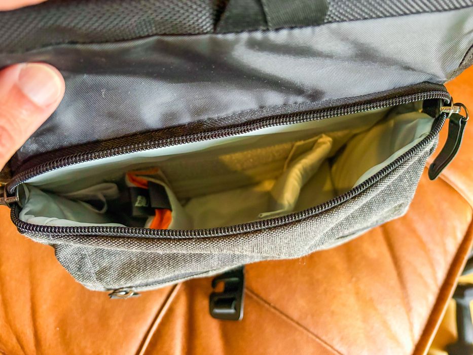Bolsa Lowepro m-Trekker HP120 cinza