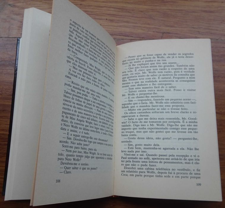 As Aranhas Douradas de Rex Stout