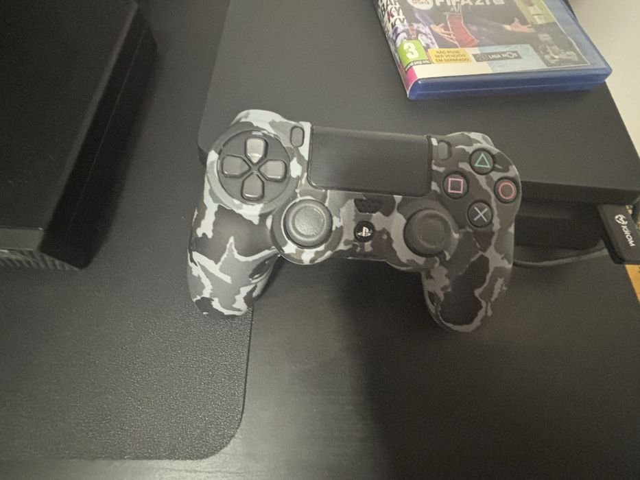 Ps4 Slim ( como nova )