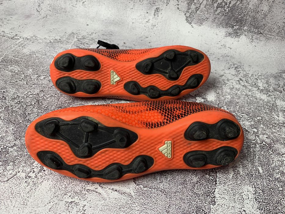 Футбольні ковпачки, кросівки Adidas Predatorz червоні