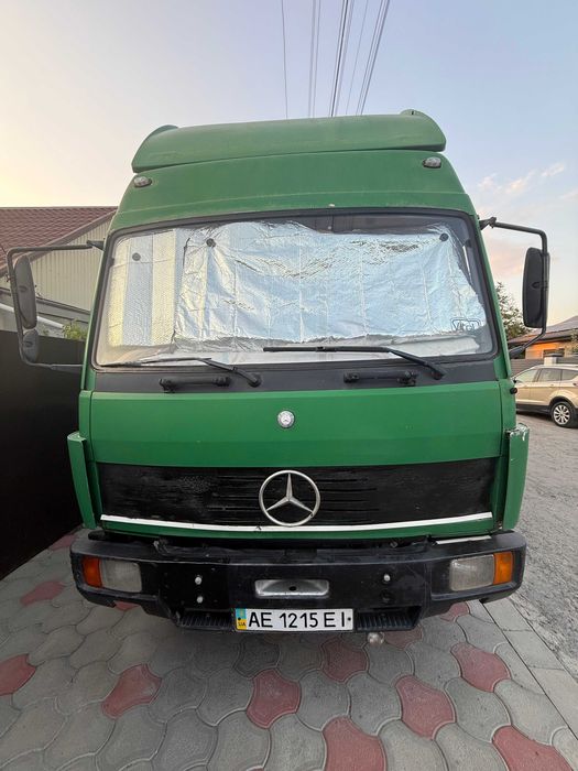 Mercedes-Benz LK-Series 1994