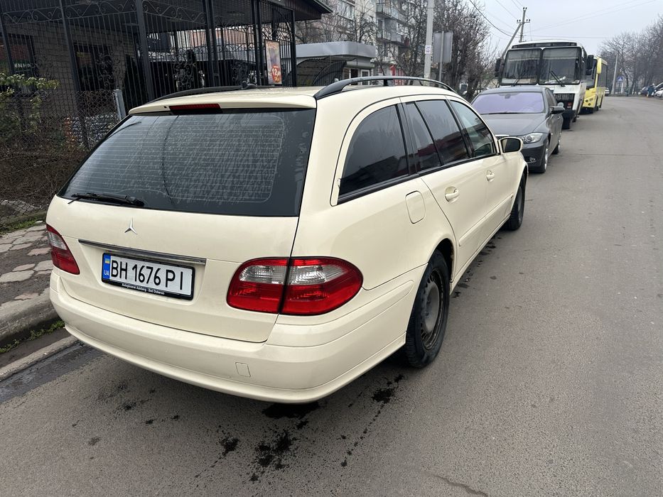 Продам Mercedes 211 2.2 дизель автомат